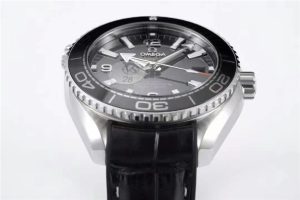 VS厂欧米伽海马600米女表 39.5m非黑即白的黑色腕表做工评测！插图4