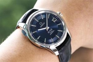 为什么VS厂复刻的欧米伽明亮之蓝腕表是市场天花板插图
