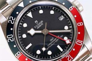 ZF厂复刻的帝舵碧湾系列红蓝圈腕表做工质量如何插图4