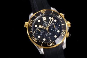 OM厂复刻的欧米伽海马300M潜水计时腕表给你夏日潜行极限体验插图5