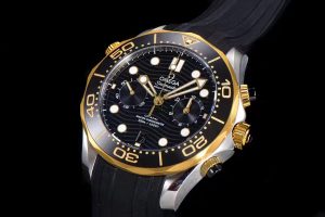 OM厂复刻的欧米伽海马300M潜水计时腕表给你夏日潜行极限体验插图6