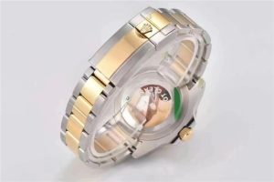 2022CLEAN厂最新复刻的劳力士格林尼治GMT间金黑面腕表做工细节媲美专柜品质插图14