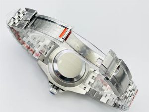 VR厂复刻的劳力士Rolex格林尼治GMT-V4版雪碧圈（劳力士GMT左撇子）怎么样插图7