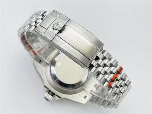 VR厂复刻的劳力士Rolex格林尼治GMT-V4版雪碧圈（劳力士GMT左撇子）怎么样插图8