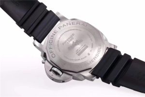 VS工厂佩纳海潜行系列PAM799复制手表质量细节评价插图5
