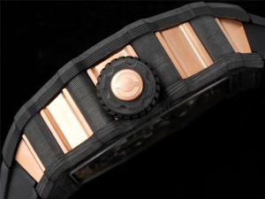 RM21-01空气动力陀飞轮表壳结合超轻耐磨CarbonTPT碳纤维与5N红金材料插图5
