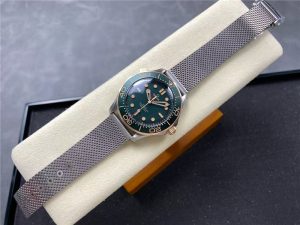 VS工厂欧米茄青铜金007钛网带复刻表深度评测——全网最轻版本100克(实拍细节图展示)插图4