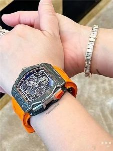 速度与奢华的完美融合！站西原单新品RICHARD MILLE RM 65-01 McLaren W1腕表值得入手吗？插图