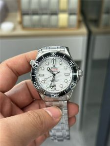 VS工厂海马300熊猫盘复刻手表评测：精致与性能的融合插图5