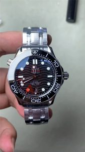 深度解析！VS厂欧米茄海马300 V4版复刻表，教你精准辨真假插图
