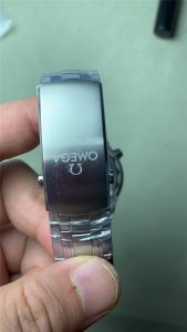 深度解析！VS厂欧米茄海马300 V4版复刻表，教你精准辨真假插图4