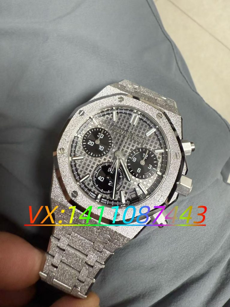 APS厂复刻新品爱彼26240熊猫计时盘霜金腕表搭载4401一体机芯怎么样?