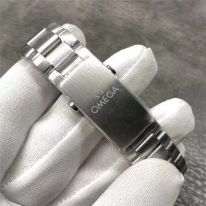 黑表面表径45mmVS厂出品潜水表600米插图5
