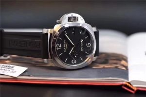一眼假在VS厂沛纳海PAM320腕表V3版这里不存在插图