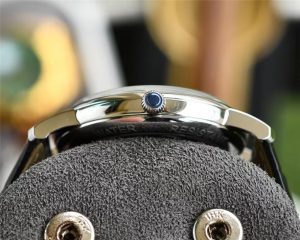 百达翡丽(手雷AQUANAUT)系列经典复刻表锅盖玻璃材质工艺怎么样插图14