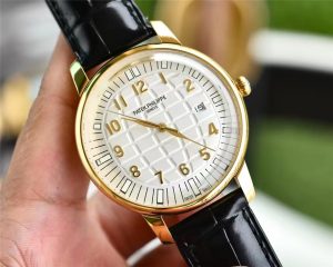 百达翡丽(手雷AQUANAUT)系列经典复刻表锅盖玻璃材质工艺怎么样插图4