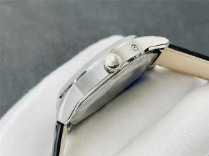 ZF厂复刻的实现原装全部功能，解决厚度难题的积家地理学家蓝面Q1428421腕表如何插图4
