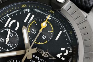 GF工厂百年灵复仇者系列计时夜间任务版评测插图3