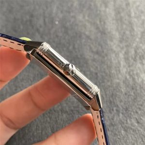 IM厂复刻的积家Jaeger LeCoultre-翻转系列 Q3288420 （Q3288560勃艮第红REVERSO ONE ）女士石英表介绍插图3