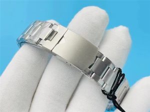 复刻版ZF厂帝舵碧湾小黑盾M79030N做工细节怎么样插图8