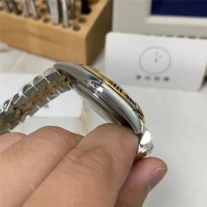 VS劳力士日志的金色风格怎么样（vs工厂间金日志是日志手表中最受欢迎的风格）插图4