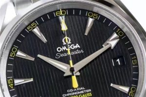 VS工厂配备了自制的海马150m8508一体机芯大黄蜂评测插图2