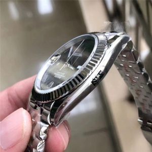 clean工厂劳力士复制表日志126334绿萝怎么样！插图2