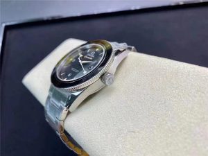 vs欧米茄007幽灵党对比正品怎么样（VS厂复刻的欧米茄幽灵党V2版强势来袭会一眼假吗）插图7