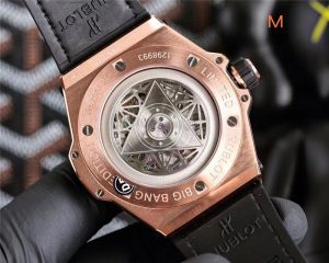 DF力作V2恒宝宇舶表升级版BigBangSangBleu系列415.NX.1112.VR.MXM16纹身手表个性出现！插图2
