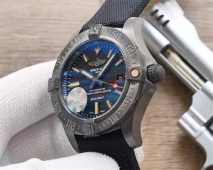 gf百年灵黑鸟侦察机v3好还是v4?插图1