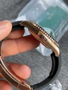 VS厂劳力士40玫瑰金游艇11655-Oysterflexbracelet手表搭载3135机芯和m12655-002手表搭载3235机芯评测插图4