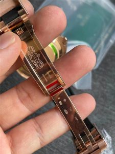 VS厂劳力士40玫瑰金游艇11655-Oysterflexbracelet手表搭载3135机芯和m12655-002手表搭载3235机芯评测插图7