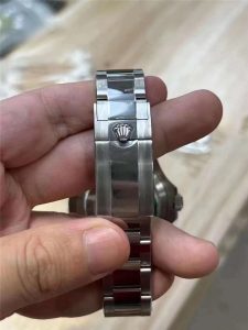 vs官网推出劳力复刻蓝游艇40mm系列12622.怎么样插图2