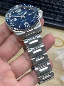 LG厂浪琴复刻表43mm蓝色康卡斯大三针款复刻腕表是否存在一眼假？插图6