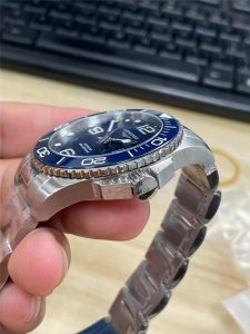 LG厂浪琴复刻表43mm蓝色康卡斯大三针款复刻腕表是否存在一眼假？插图7