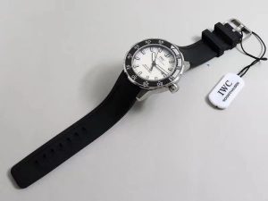 IWS厂万国海洋系列三针款IW329101“海洋2000”35周年特别版做工细节评测！插图2