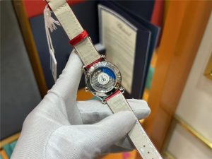 萧邦 CHOPARD 快乐钻系列复刻表评测：闪耀时尚的绝世精品插图3