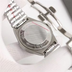 百年灵BREITLING机械计时系列A32398101M1A1复刻表评测：精确与风格的完美融合插图6