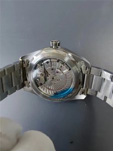 VS厂欧米茄海马150m系列墨绿世界时复刻表深度测评！插图7