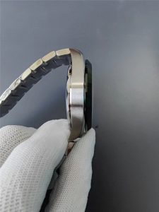 VS厂欧米茄海马150m系列墨绿世界时复刻表深度测评！插图5
