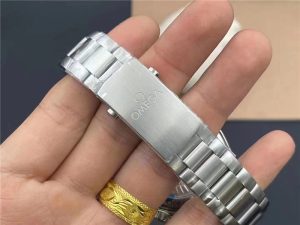 VS厂欧米茄海马600米黑圈黑面GMT针海洋宇宙深度评测插图2