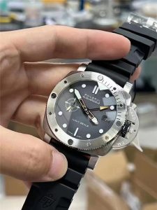 VS厂沛纳海PAM1323潜行系列复刻腕表：精湛工艺的卓越代表插图2