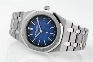 ZF工厂爱彼AP15202钛金属版复刻表细节解读与还原度分析插图2