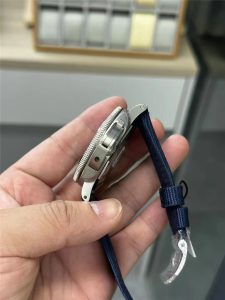 VS厂沛纳海PAM985潜行系列复刻表：品质与工艺的深度剖析！插图5