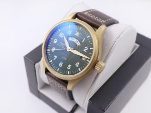 ZF工厂万国复刻表IWC喷火战机飞行员UTC世界标准时间腕表“MJ271”特别版细节解读插图6