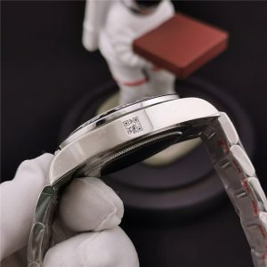 个性与精准的融合：Ins欧美改装版劳力士探险二GMT 216570-77210评测插图5